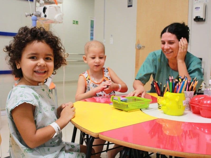 Câncer infantil: HCB atinge 80% de cura e lidera medicina de precisão no DF