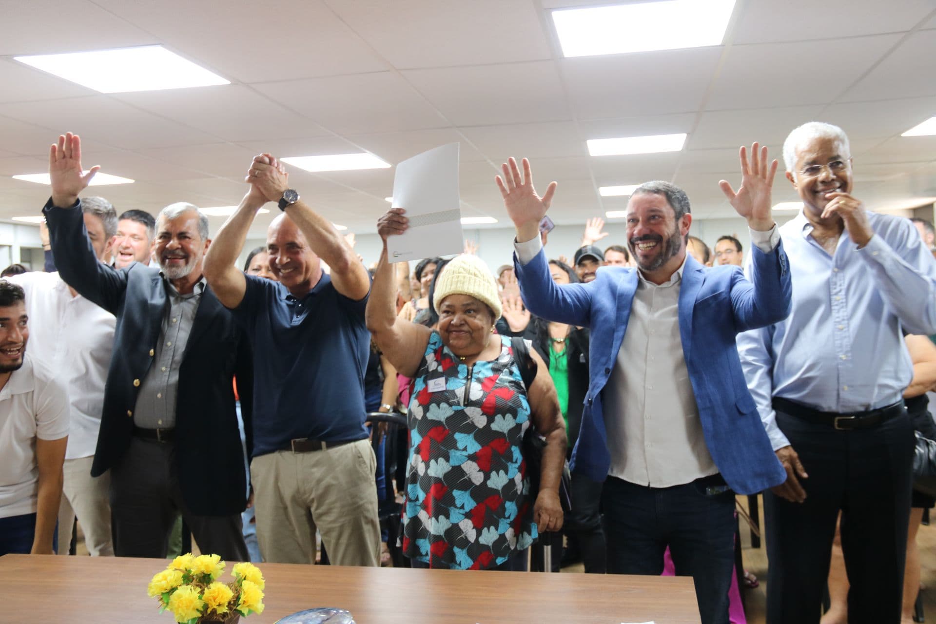 Codhab entrega escrituras gratuitas no Residencial Tamanduá, Recanto das Emas