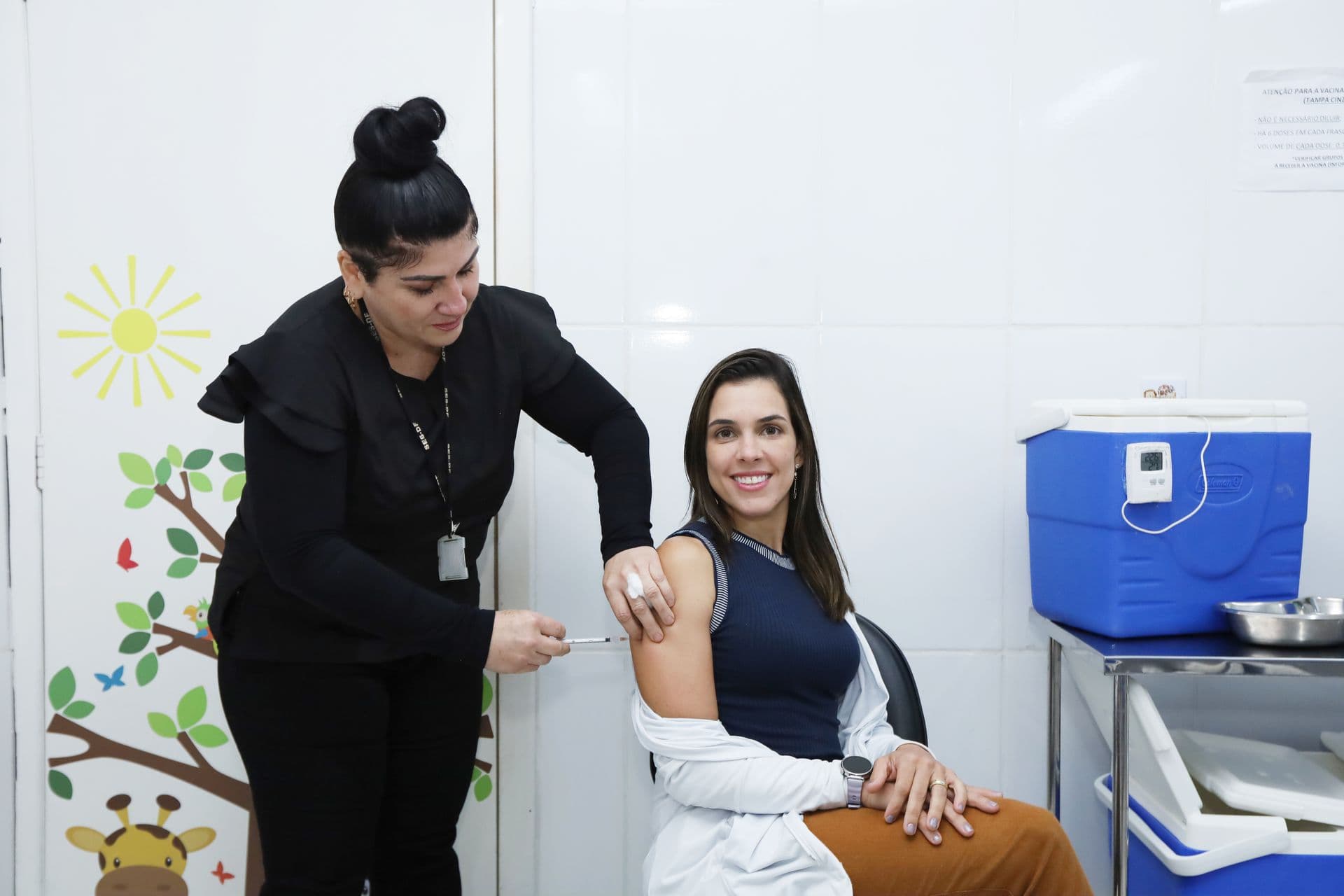 GDF inicia vacinação contra dengue para profissionais de saúde da linha de frente