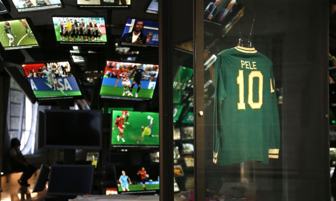 Museu do Futebol lança audioguide inovador em formato de programa de rádio