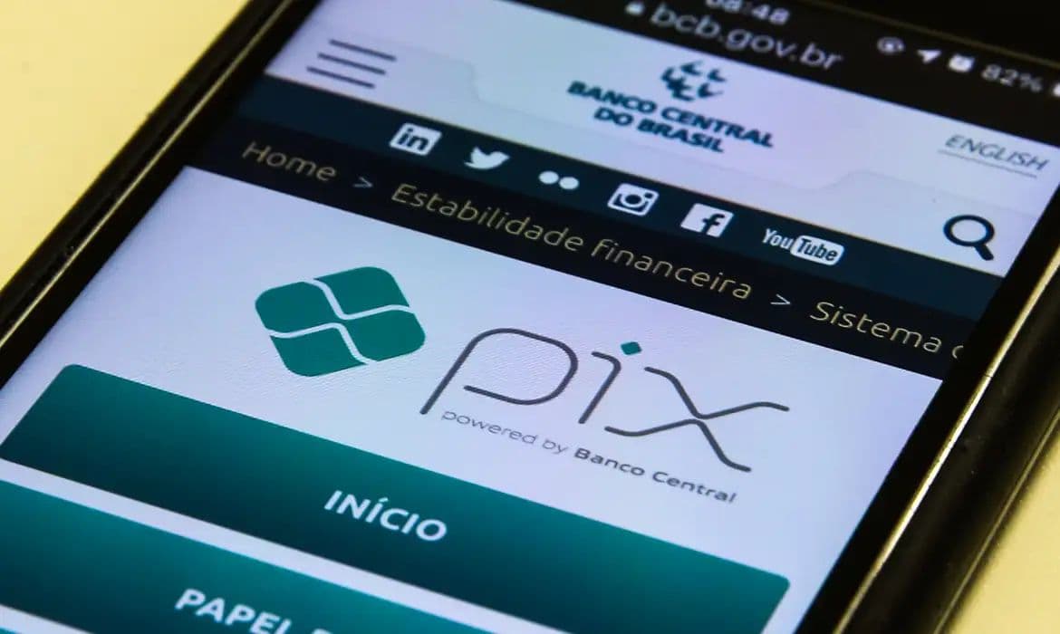 Pix por aproximação faz um ano: entenda por que a modalidade ainda não decolou