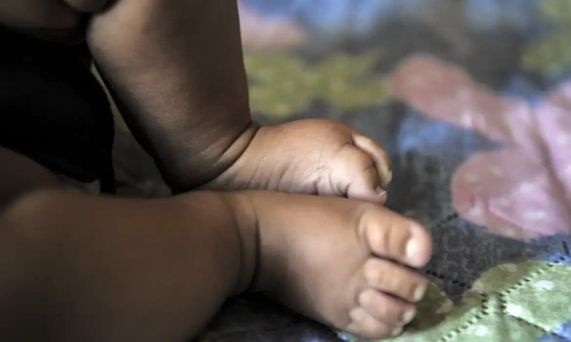 STF garante nacionalidade brasileira nata para filhos adotivos no exterior