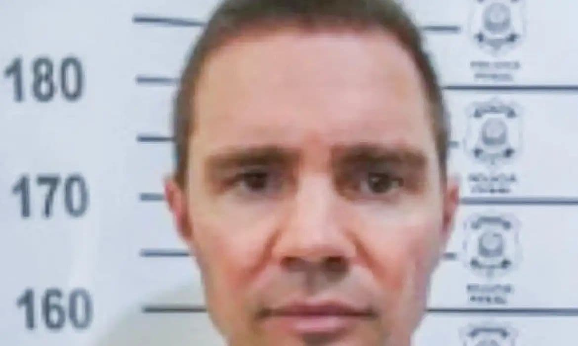 STF julga manutenção da prisão do banqueiro Daniel Vorcaro