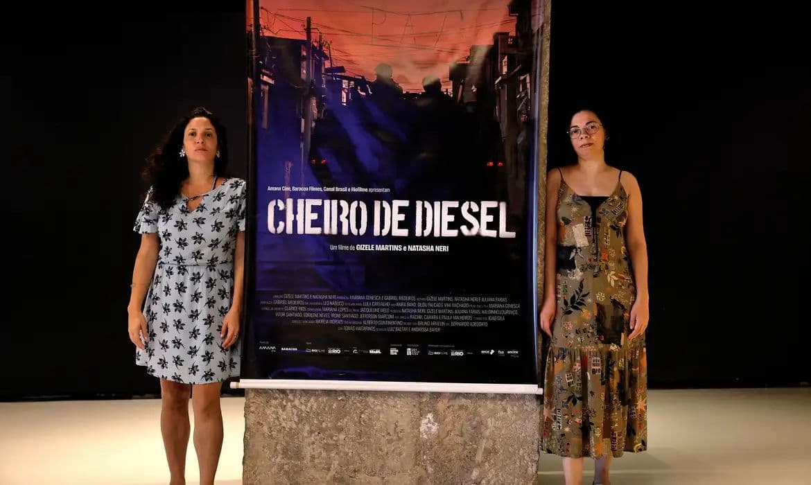 Documentário “Cheiro de Diesel” denuncia abusos militares em favelas do Rio