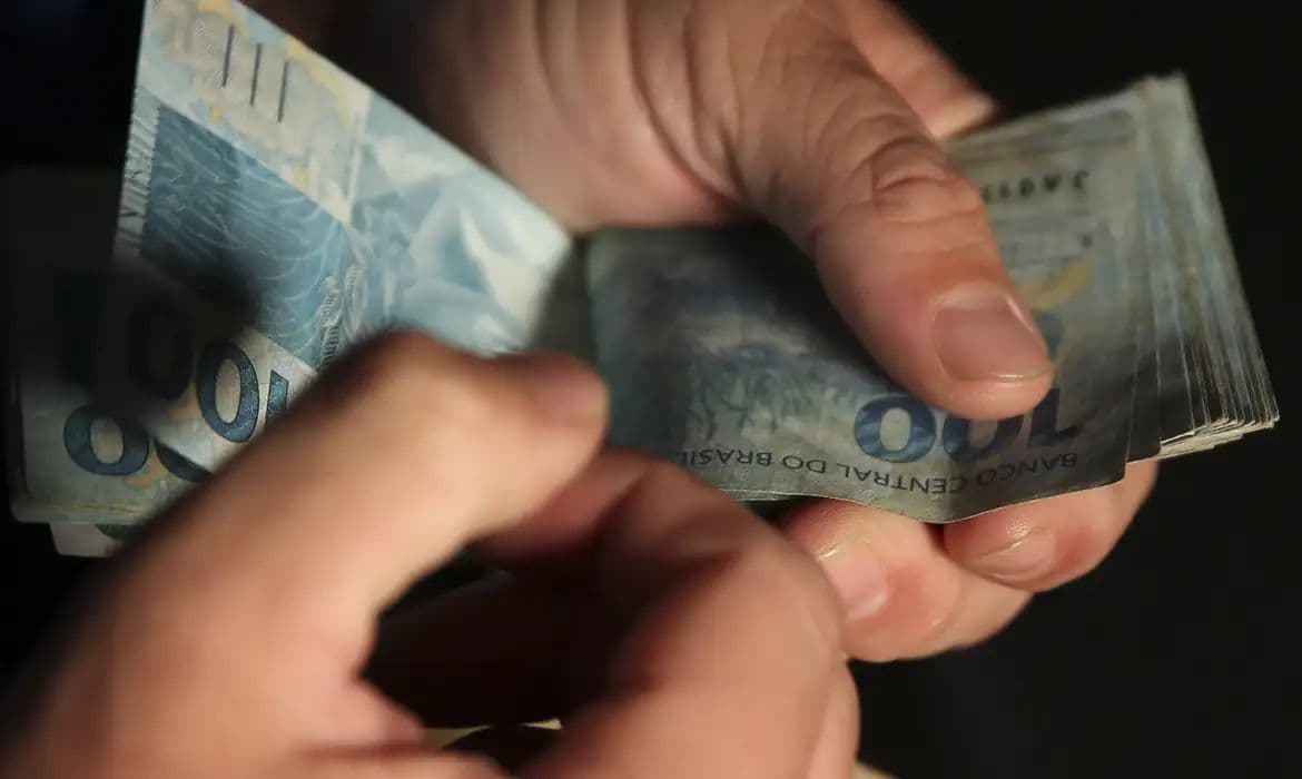 Desenrola Brasil: Como usar o FGTS para quitar dívidas atrasadas