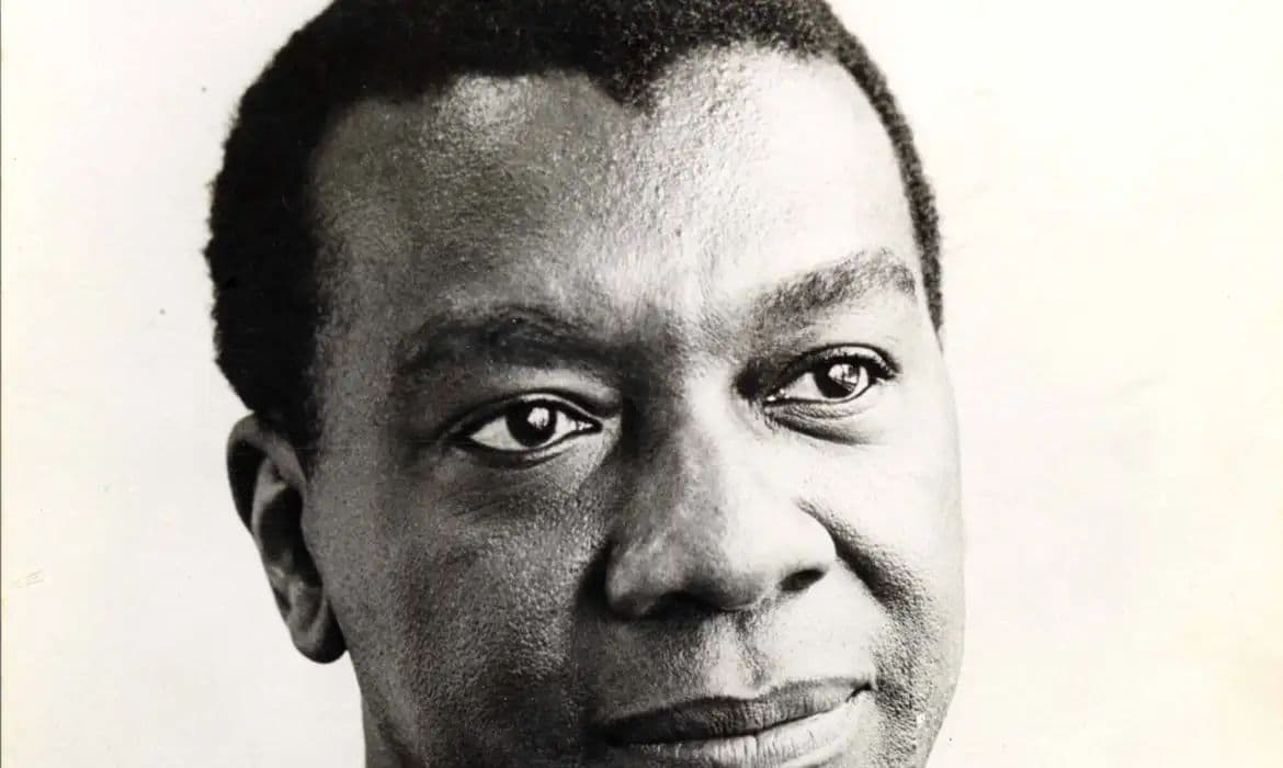 Fliaraxá celebra centenário de Milton Santos e discute identidade
