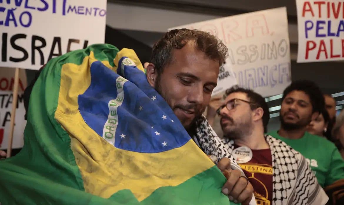 Morre em Brasília Teresa Regina, mãe do ativista Thiago Ávila
