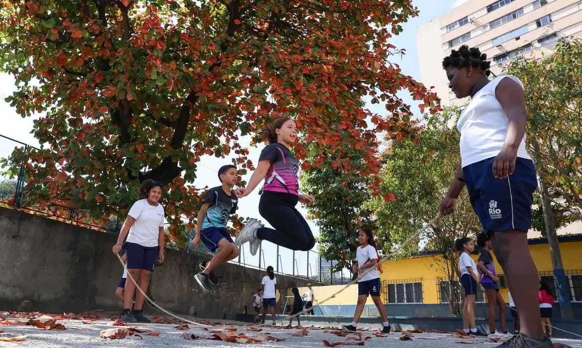 O direito ao brincar livre como pilar do desenvolvimento infantil
