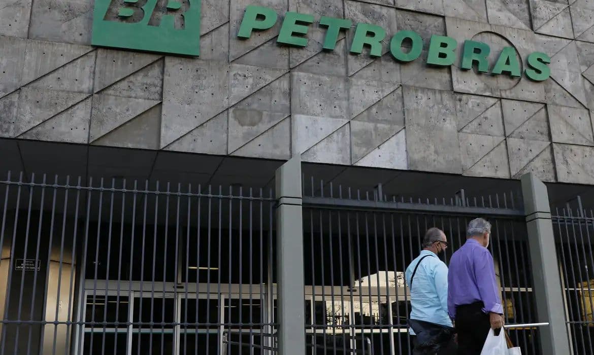 Petrobras bate recorde de produção com 3,23 milhões de barris por dia