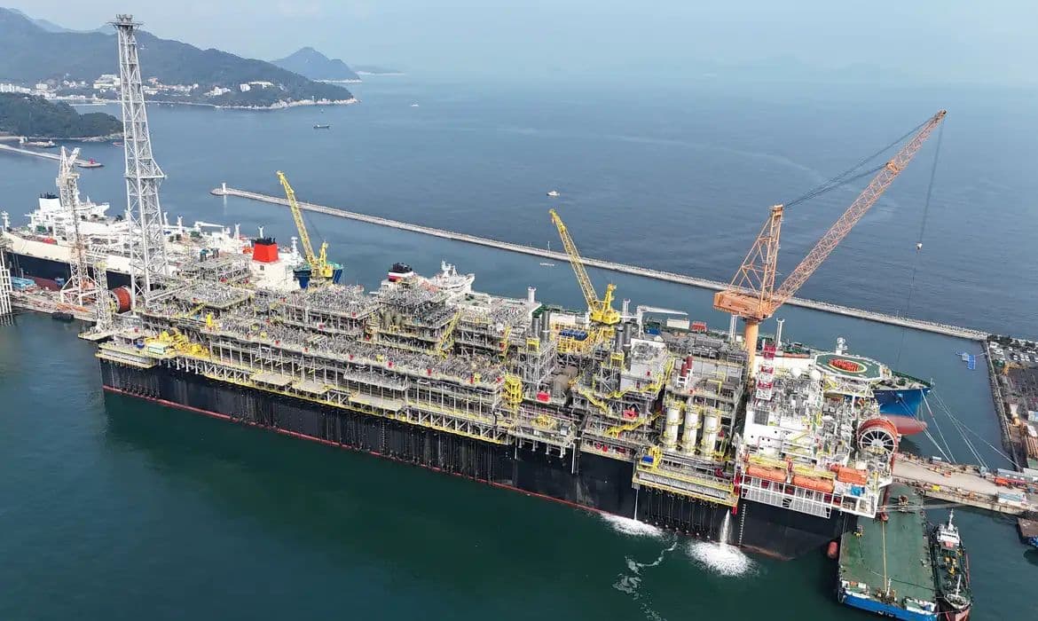 Petrobras inicia operação da plataforma P-79 no Campo de Búzios