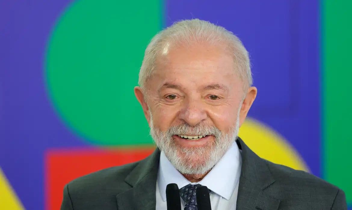 Presidente Lula concede entrevista ao vivo no programa Sem Censura da TV Brasil