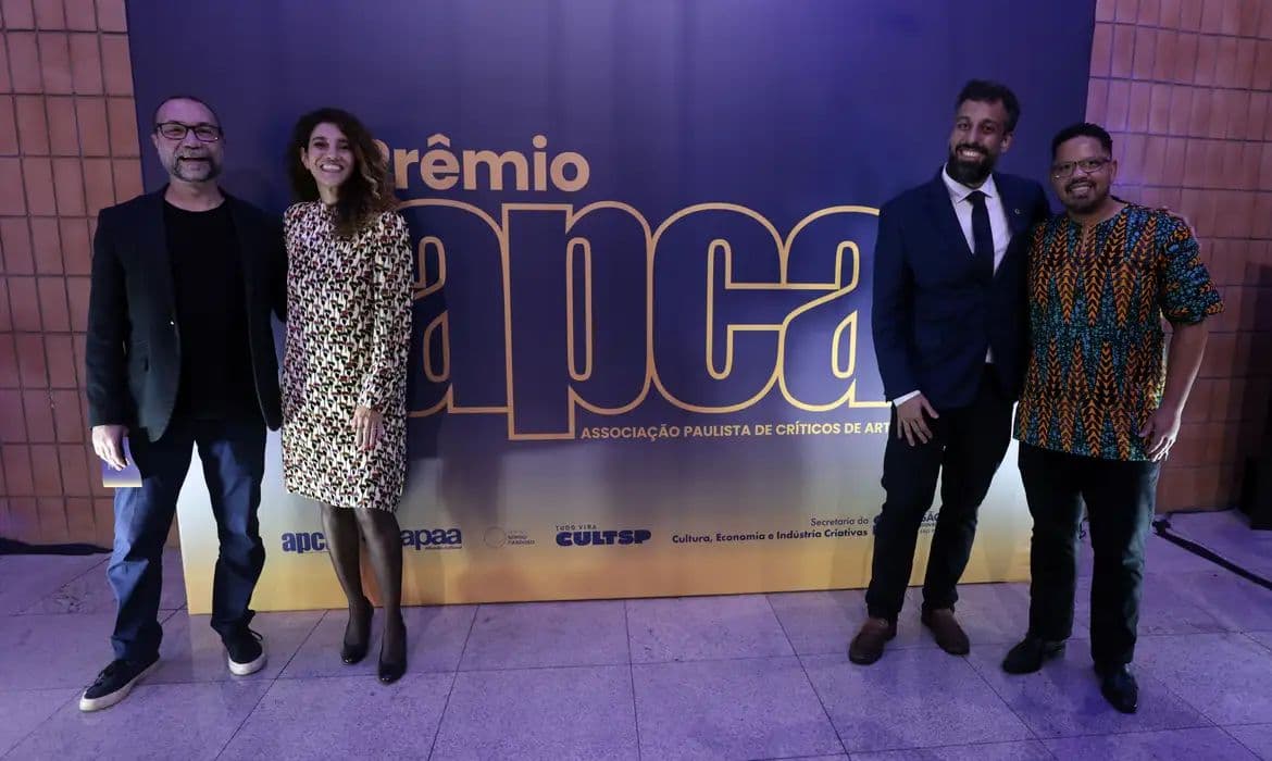 Rádio Nacional recebe Prêmio APCA de Melhor Programa Cultural