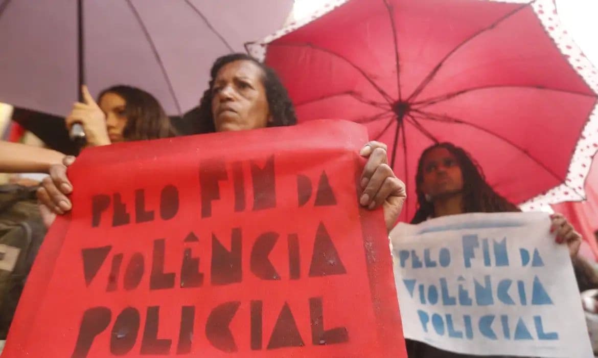 Relatório denuncia 30 anos de impunidade nas chacinas da Nova Brasília