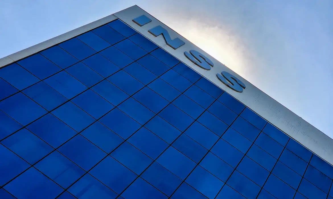 STF confirma rejeição à revisão da vida toda para aposentados do INSS