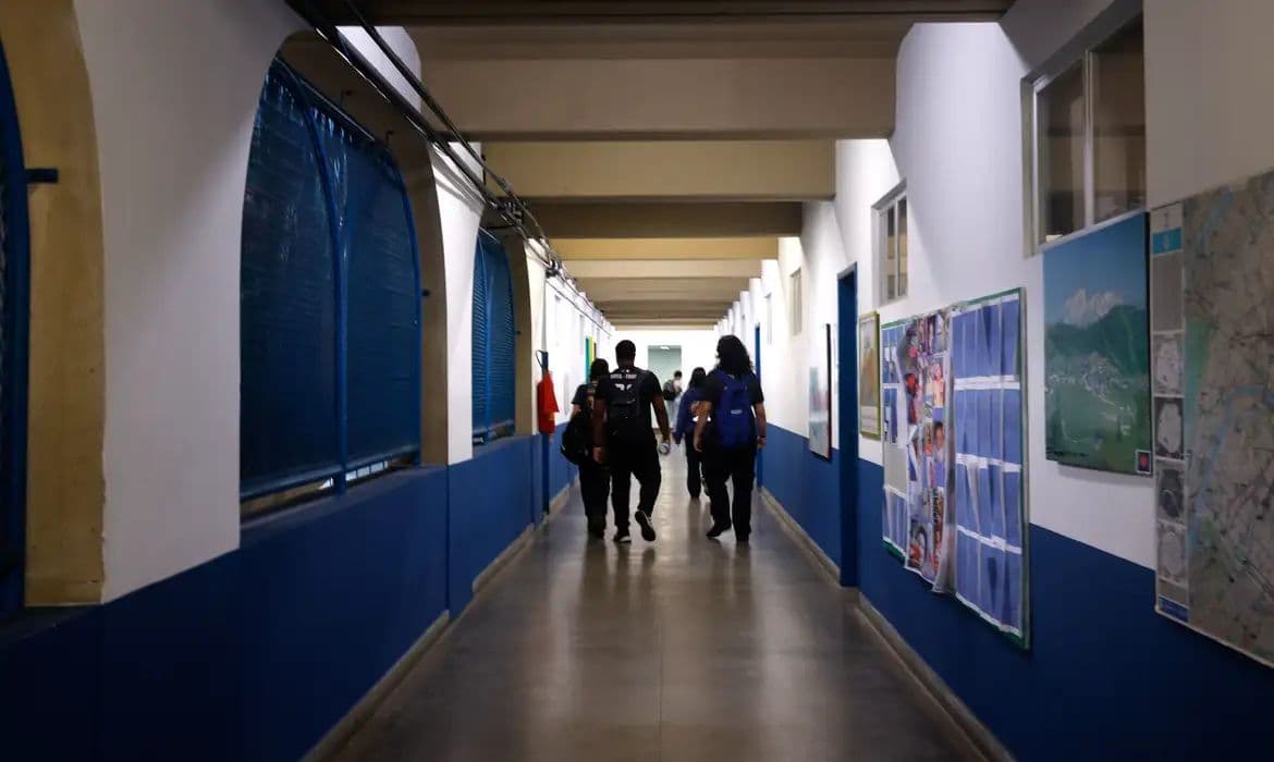Violência escolar é desafio para 71% dos gestores públicos no Brasil