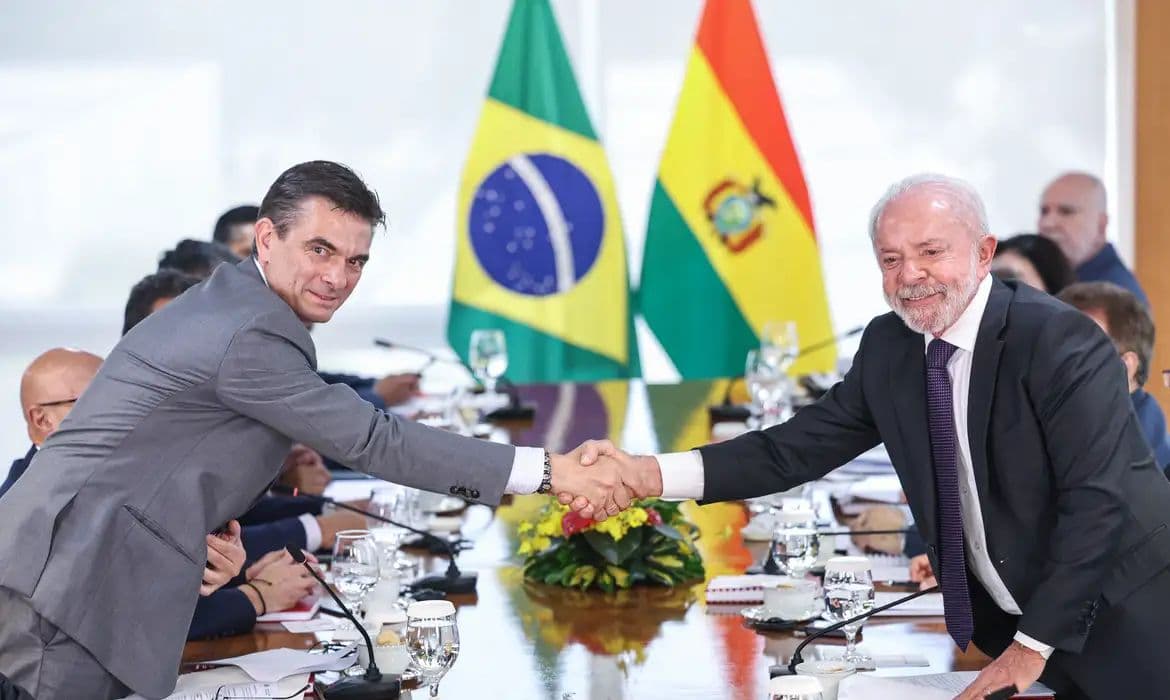 Brasil adota pragmatismo na relação com vizinhos latino-americanos