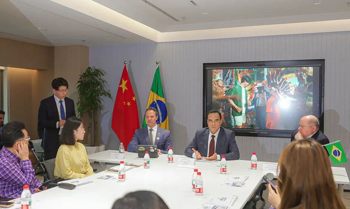 Brasil lança guia de turismo em mandarim para atrair investidores chineses