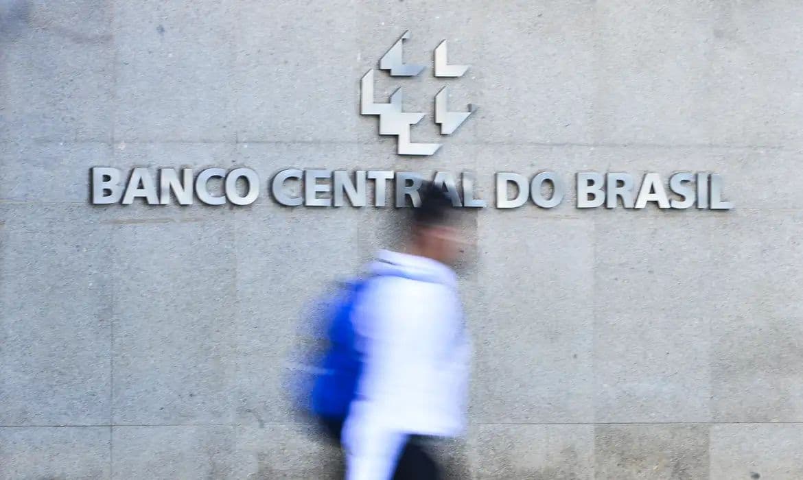 Copom se reúne para definir rumo da taxa Selic em meio a incertezas