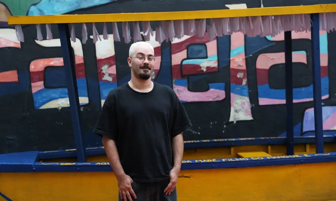 Exposição na Maré celebra cotidiano e cultura favelada