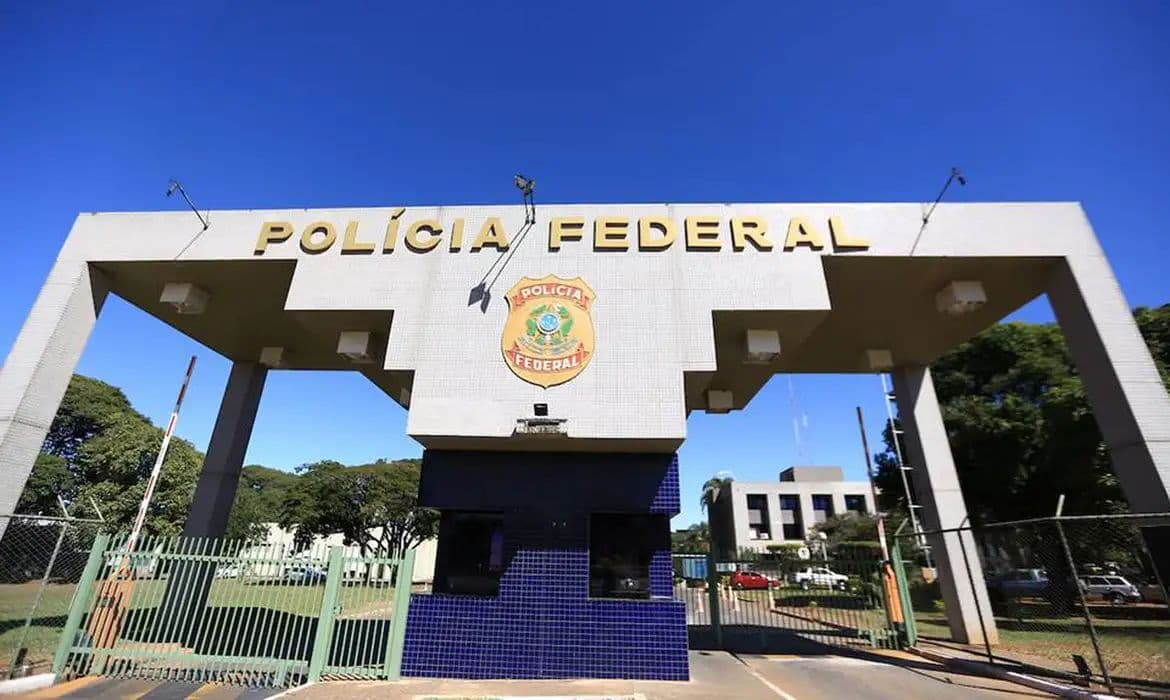PF investiga alerta falso da Defesa Civil disparado por hackers