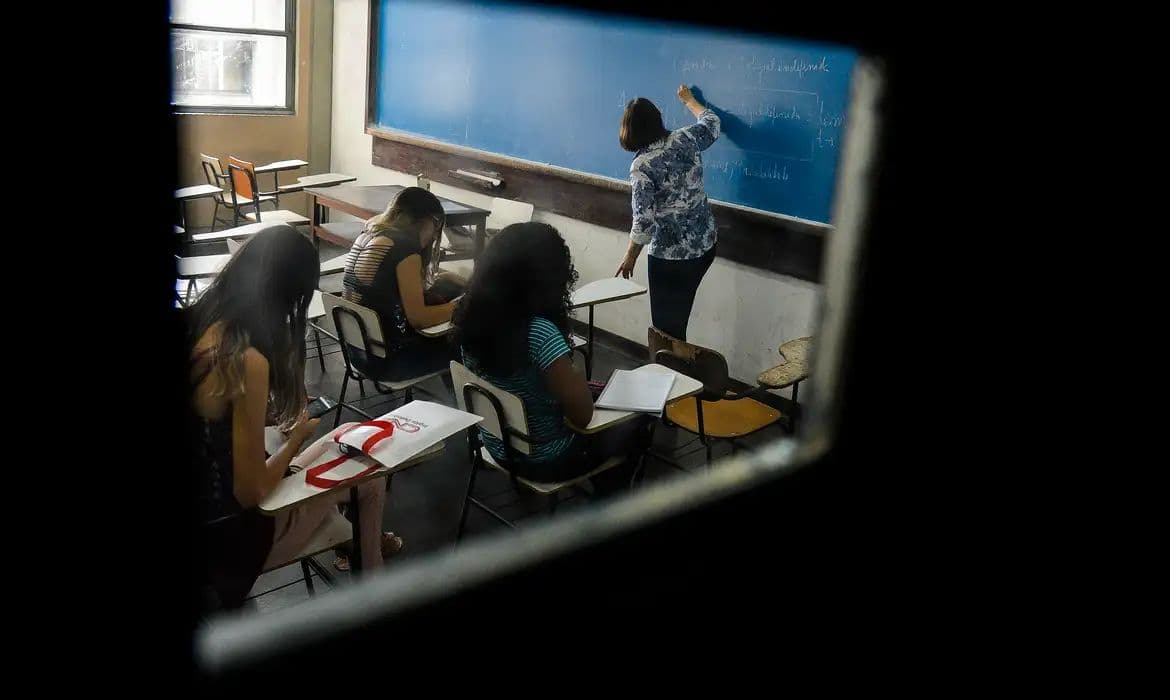 Prêmio Rubens Murillo Marques abre inscrições para professores de licenciatura