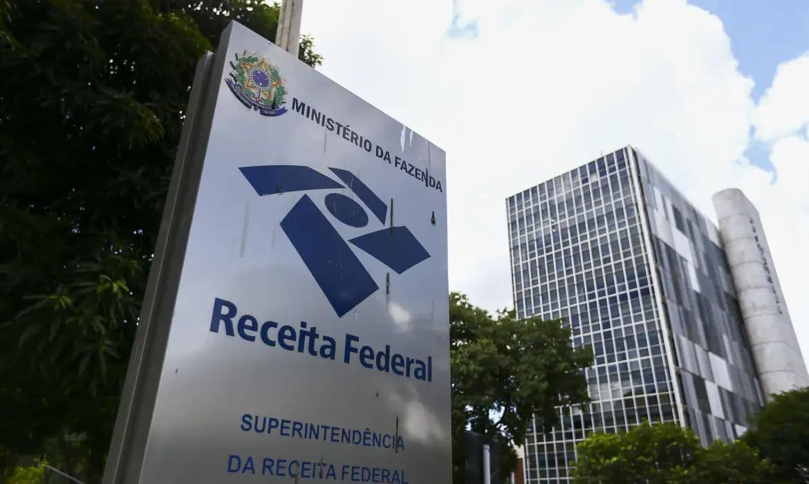 Receita Federal paga maior lote de restituição do IR da história