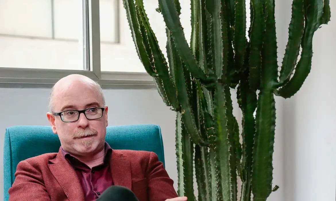 Vladimir Safatle defende que intelectuais devem nomear o fascismo moderno
