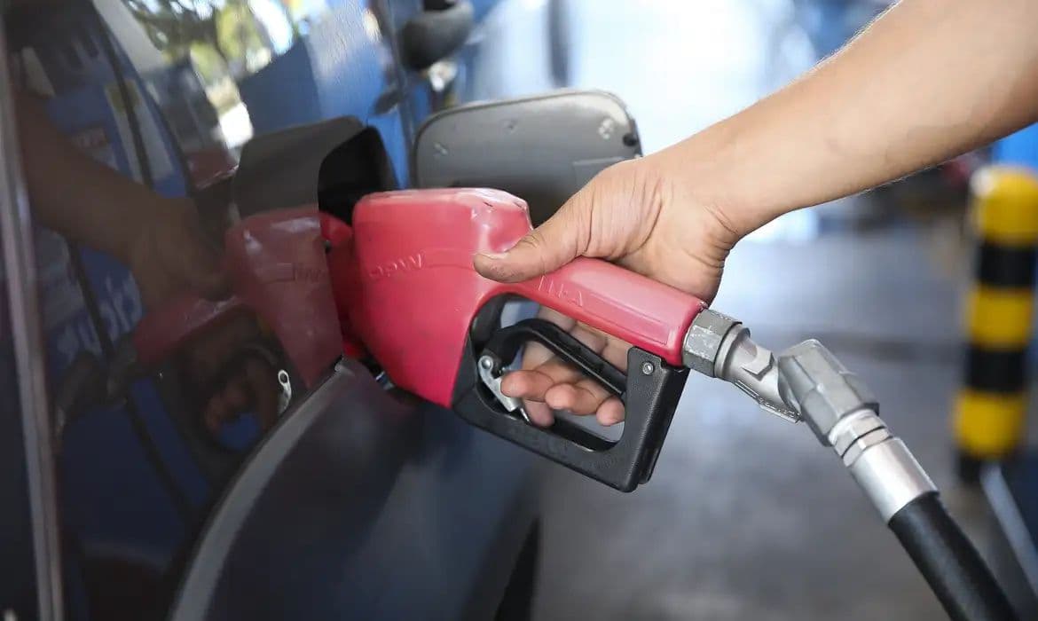 ANP lança app para motoristas avaliarem qualidade de postos de combustível