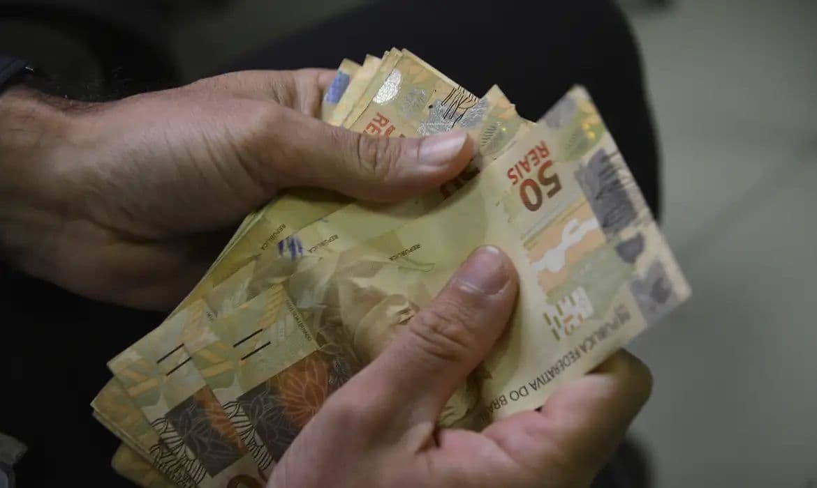 CMN regulamenta Fies Empreendedor e Desenrola Adimplentes