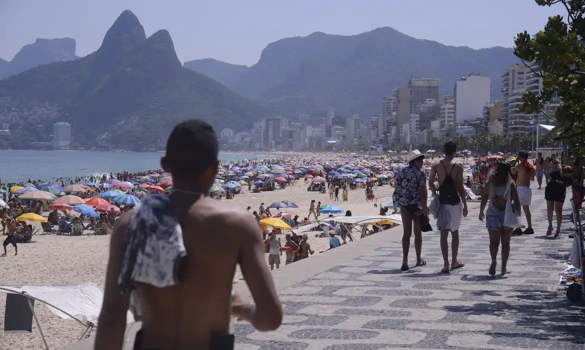 CNDH critica Programa Tolerância Zero e aponta violações contra camelôs no Rio