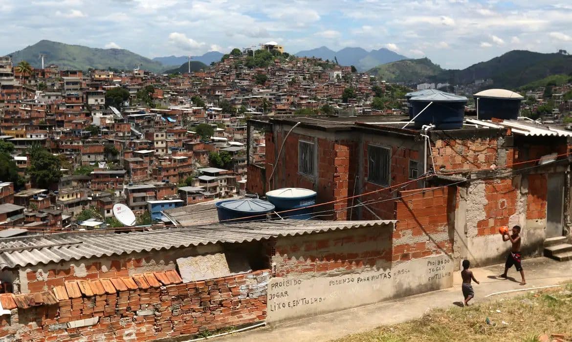 Estudo aponta gênero e raça como fatores decisivos na mobilidade social