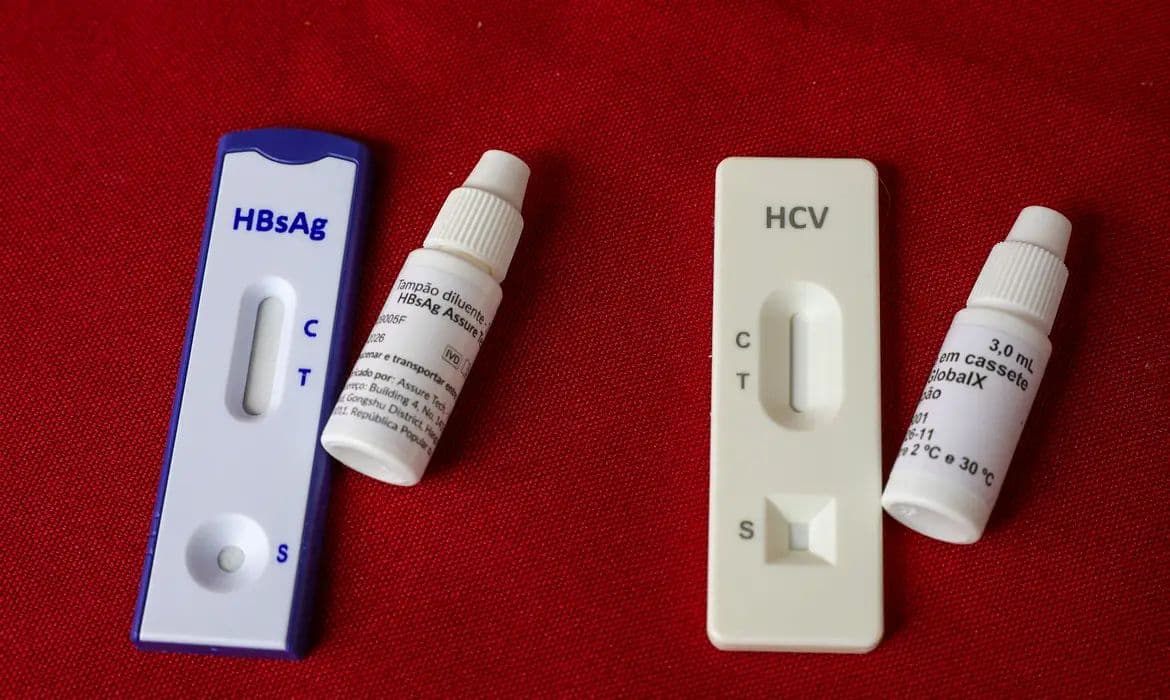 Julho Amarelo: Entenda a importância da prevenção contra hepatites virais