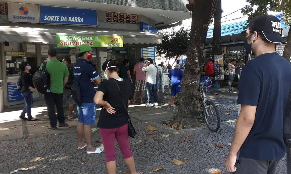 Justiça bloqueia plataforma de apostas ilegal que operava no Rio