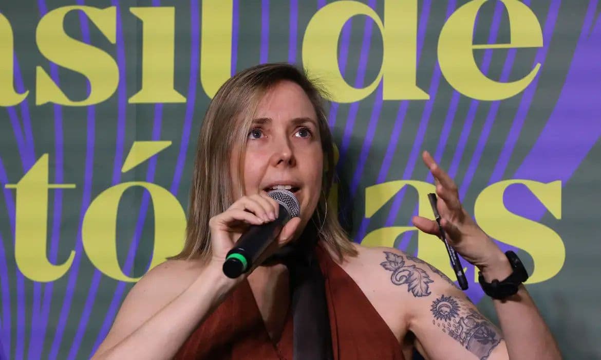 Livro resgata trajetória de poetas brasileiras invisibilizadas