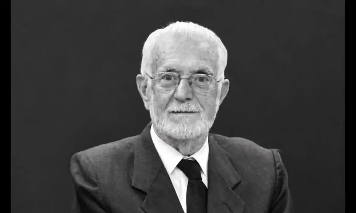 Morre, aos 95 anos, Octavio Gallotti, ex-presidente do STF