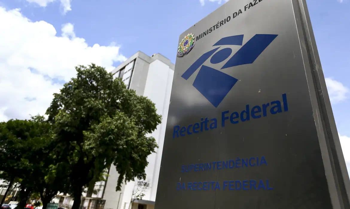 Receita Federal libera consulta ao primeiro lote de cashback do IR