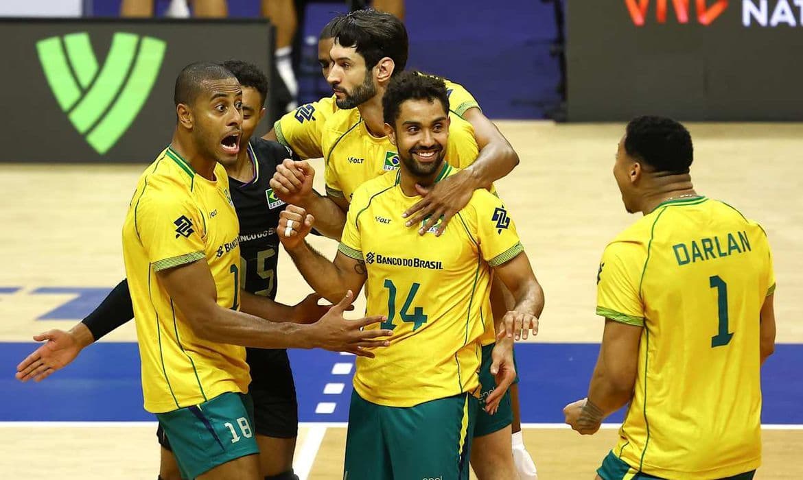 Seleção masculina de vôlei busca classificação na Liga das Nações