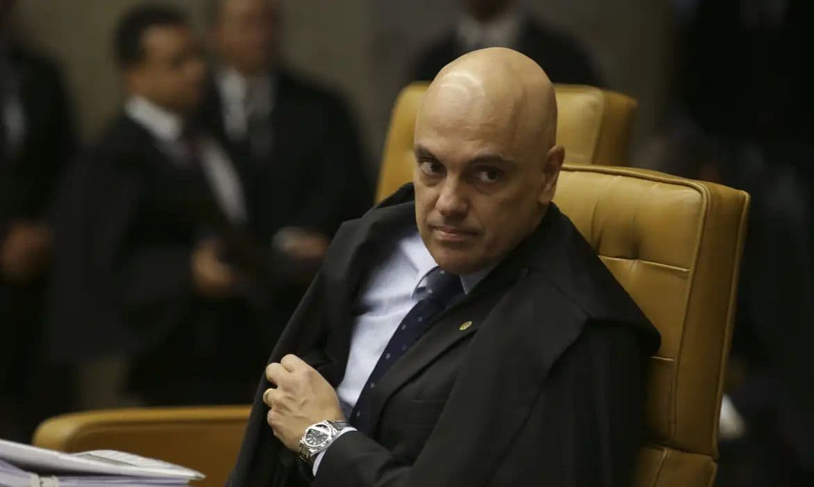 STF exige explicações de tribunais sobre salários acima do teto