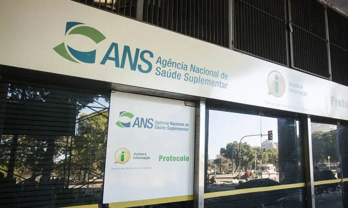 ANS suspende reajustes e cancelamentos de planos da Hapvida