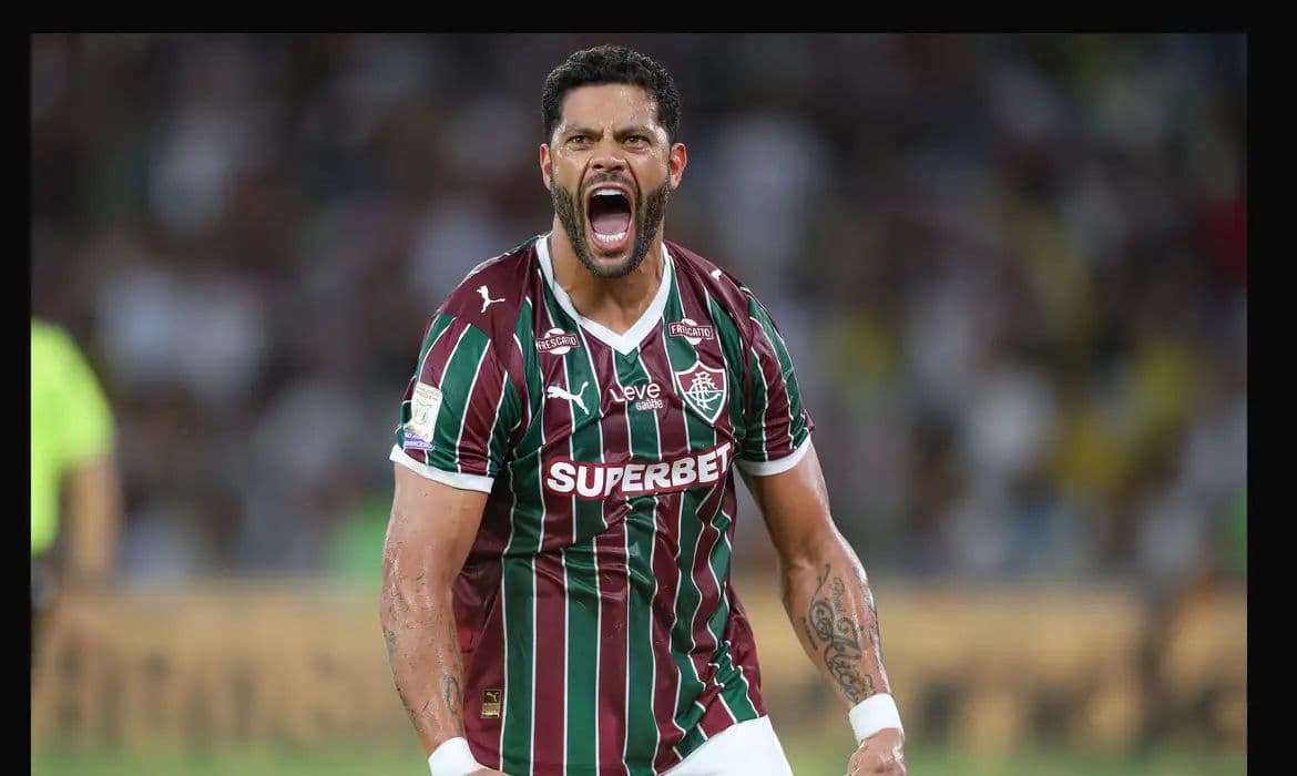 Fluminense vence o Remo de virada e segue no G-4 do Brasileirão