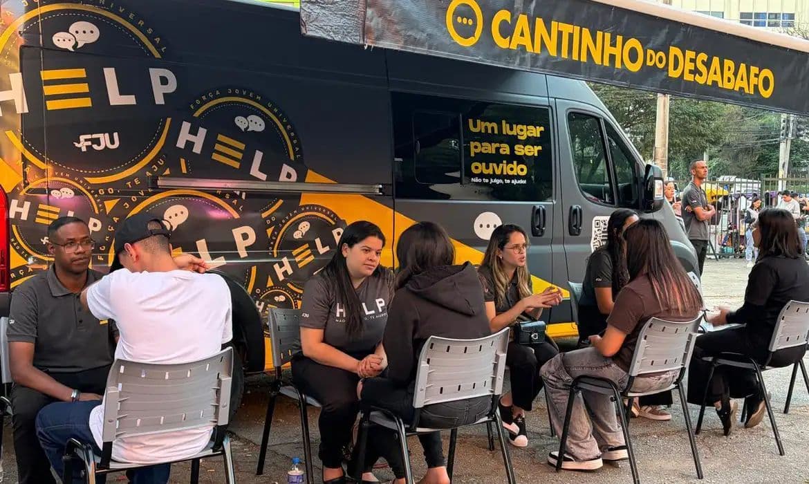 Iniciativas de voluntariado promovem saúde mental para vulneráveis