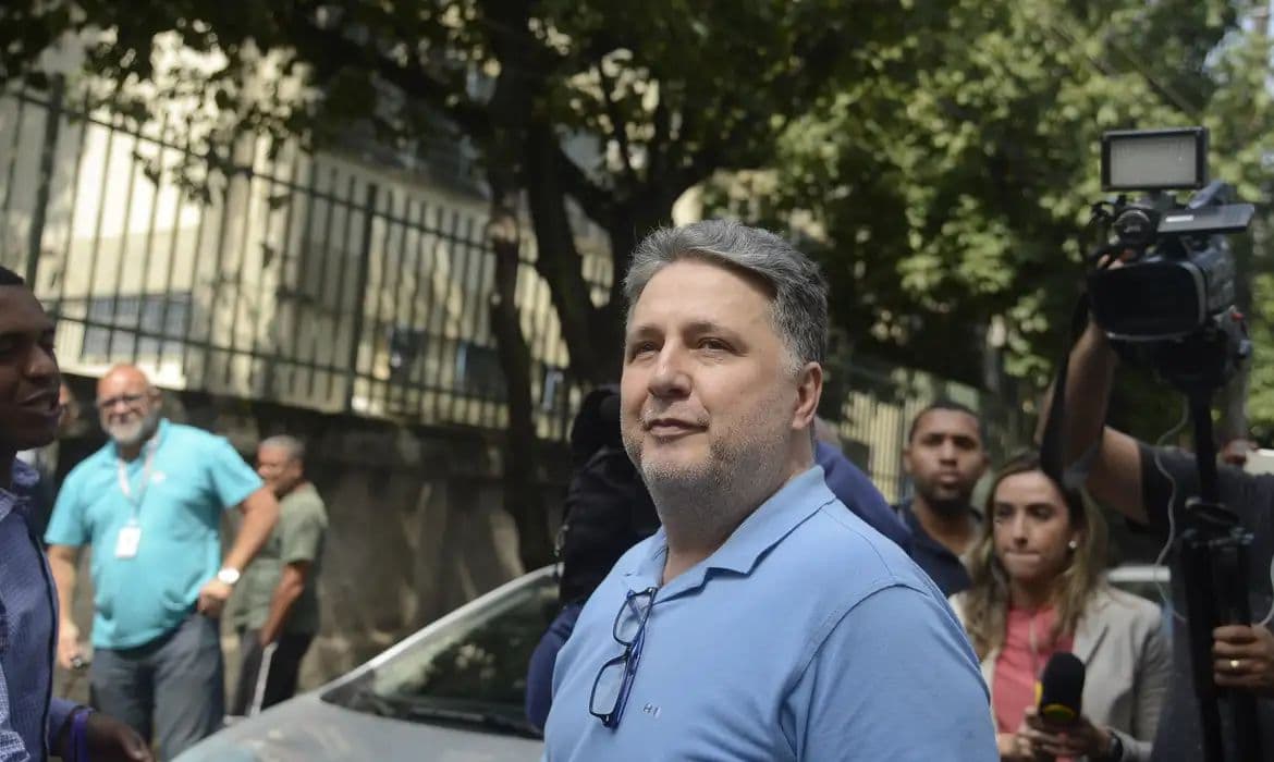 Justiça do Rio Suspende Direitos Políticos de Anthony Garotinho