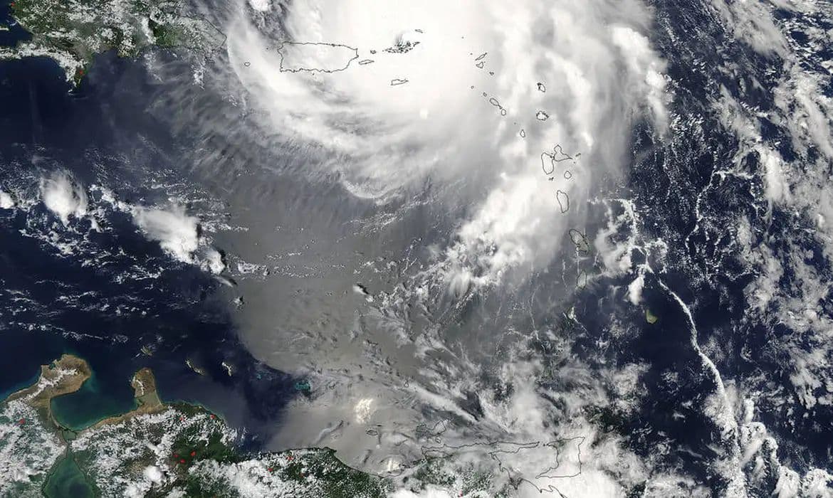 Oceanos atingem temperatura recorde em julho e preocupam especialistas