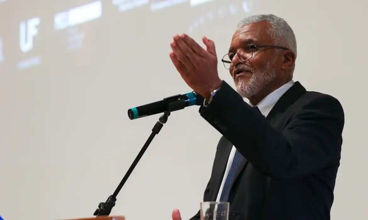 Programa Revista Brasil celebra 40 anos de jornalismo e dinamismo