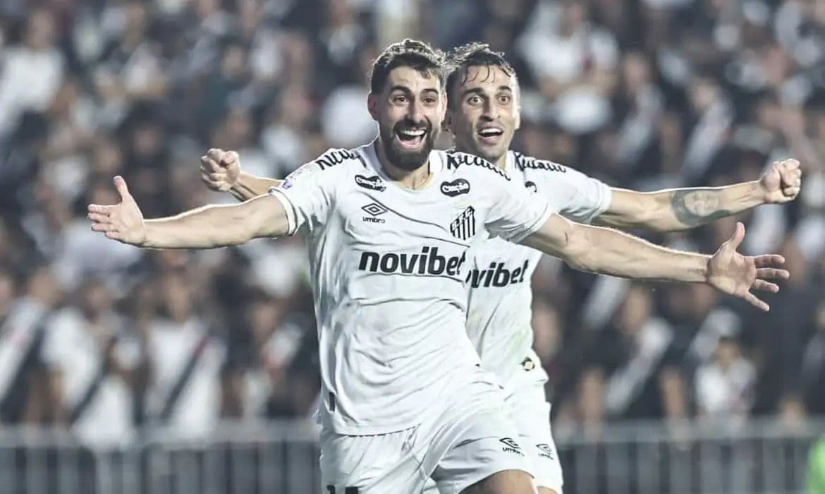 Santos vence Vasco por 3 a 0 e deixa a zona de rebaixamento