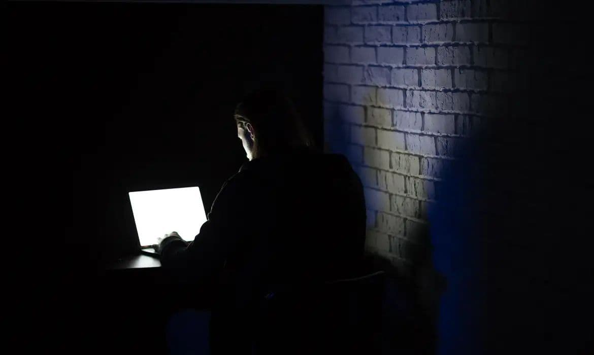 TSE intensifica combate a deepfakes nas eleições