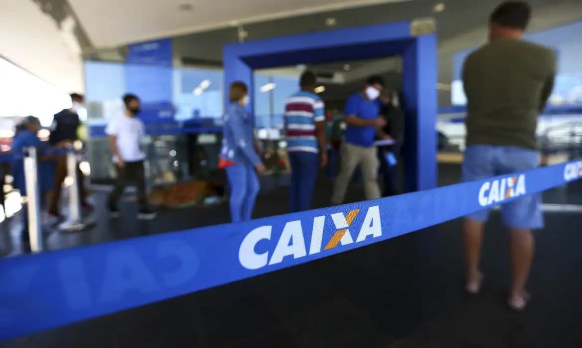 Caixa paga Bolsa Família de setembro para beneficiários com NIS final 8