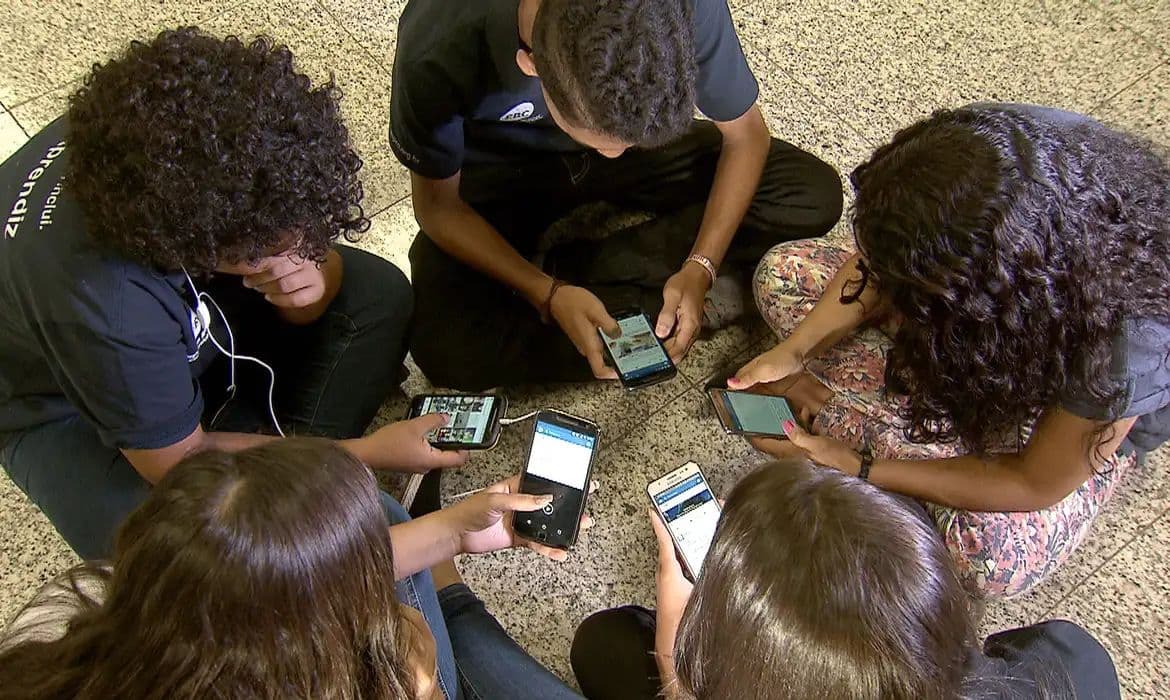 Especialistas alertam para piora no ambiente de informação global