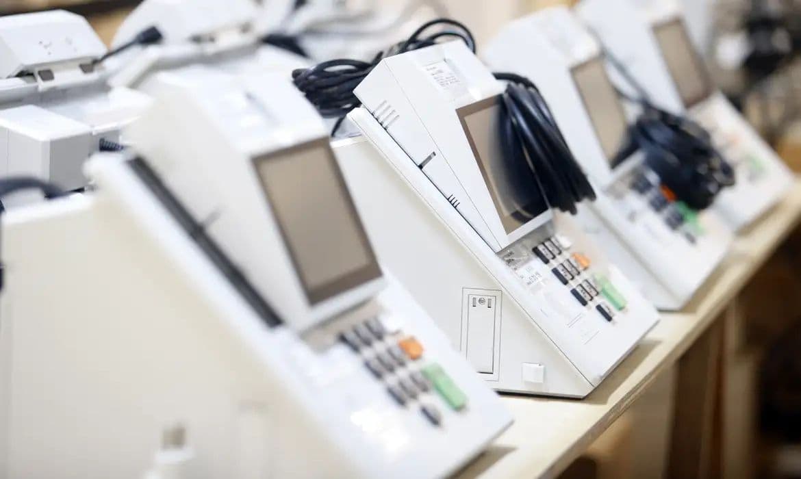 Inteligência Artificial nas eleições é tema de programa especial