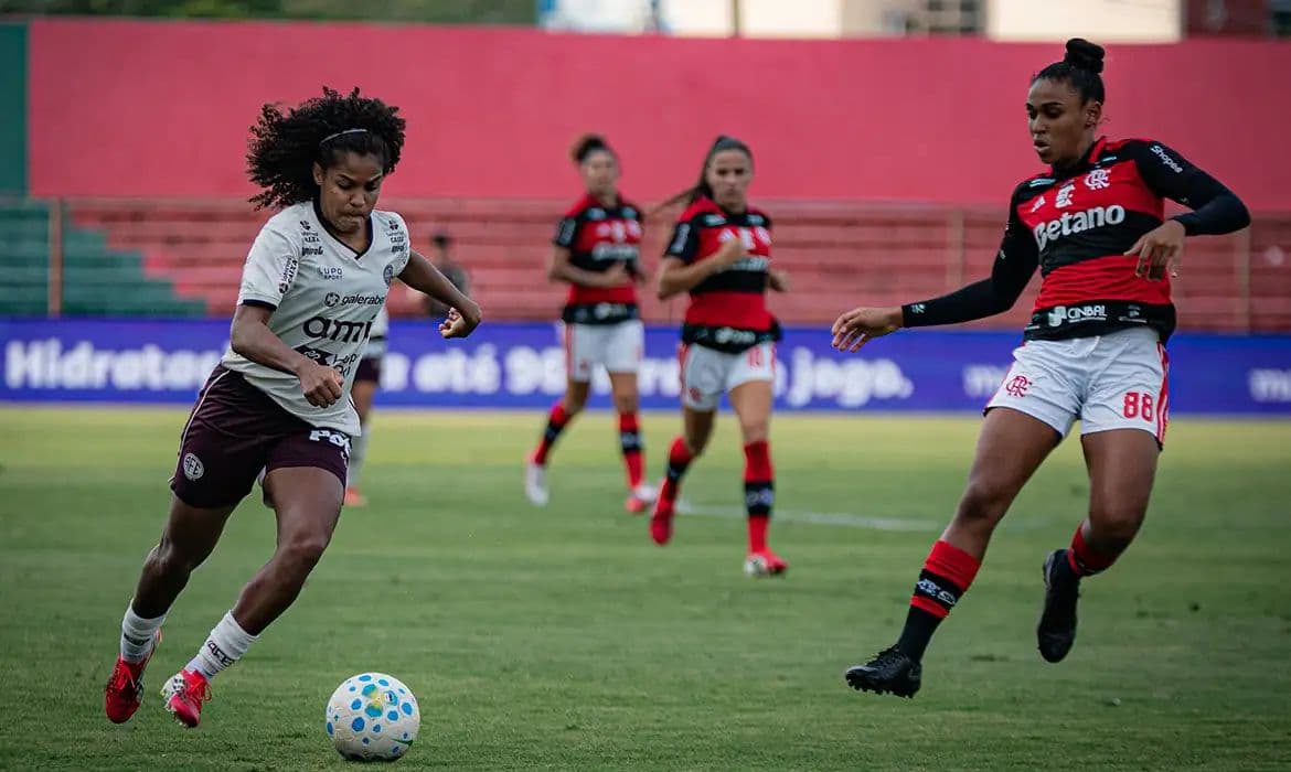 Nova lei estabelece diretrizes para o desenvolvimento do futebol feminino